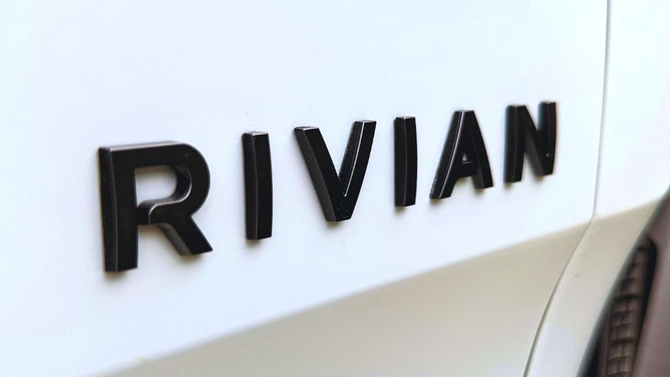 Rivian Emblem Set | R1S & R1T - EVMIZE
