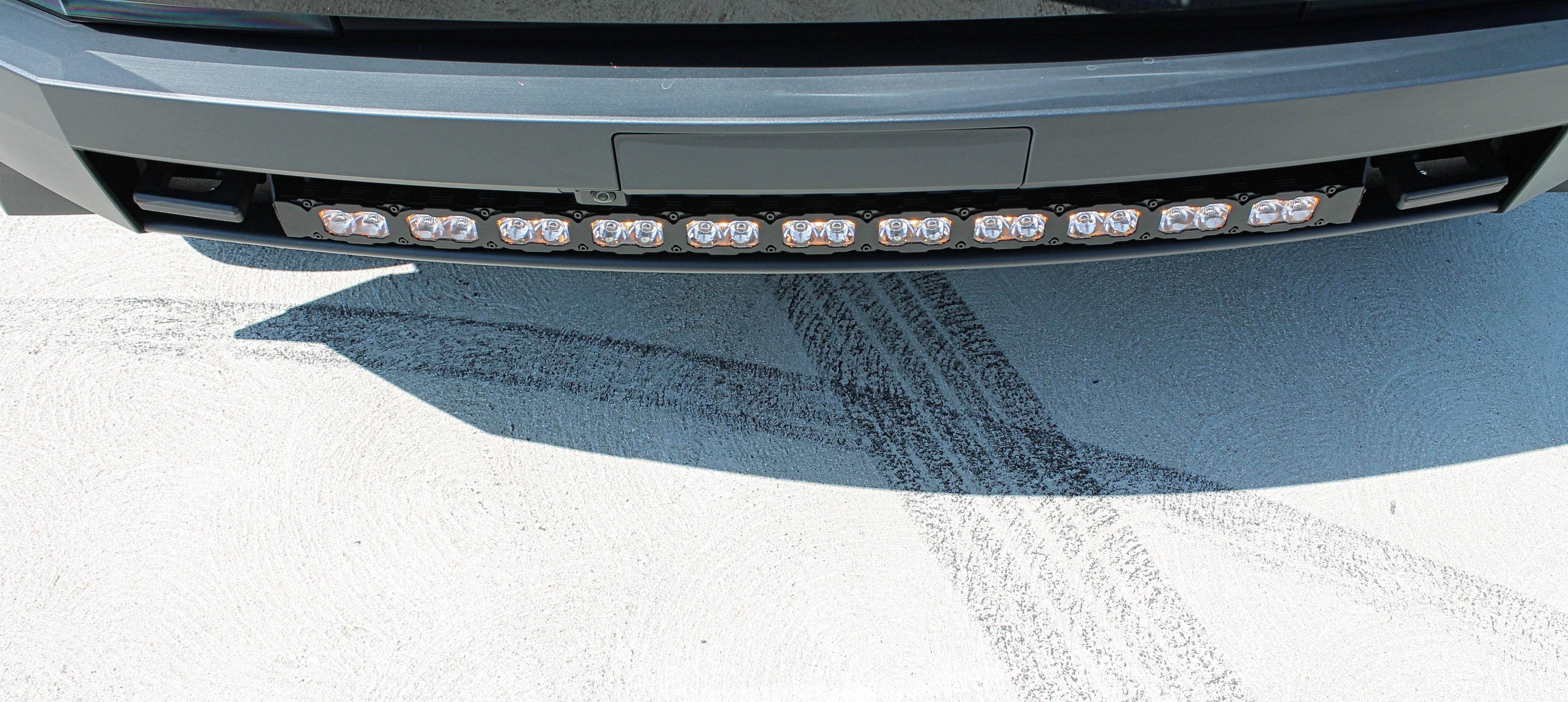 Tesla Cybertruck 40in Light Bar - PRO – EVMIZE