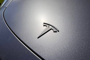 Tesla T Logo (METAL) - EVMIZE