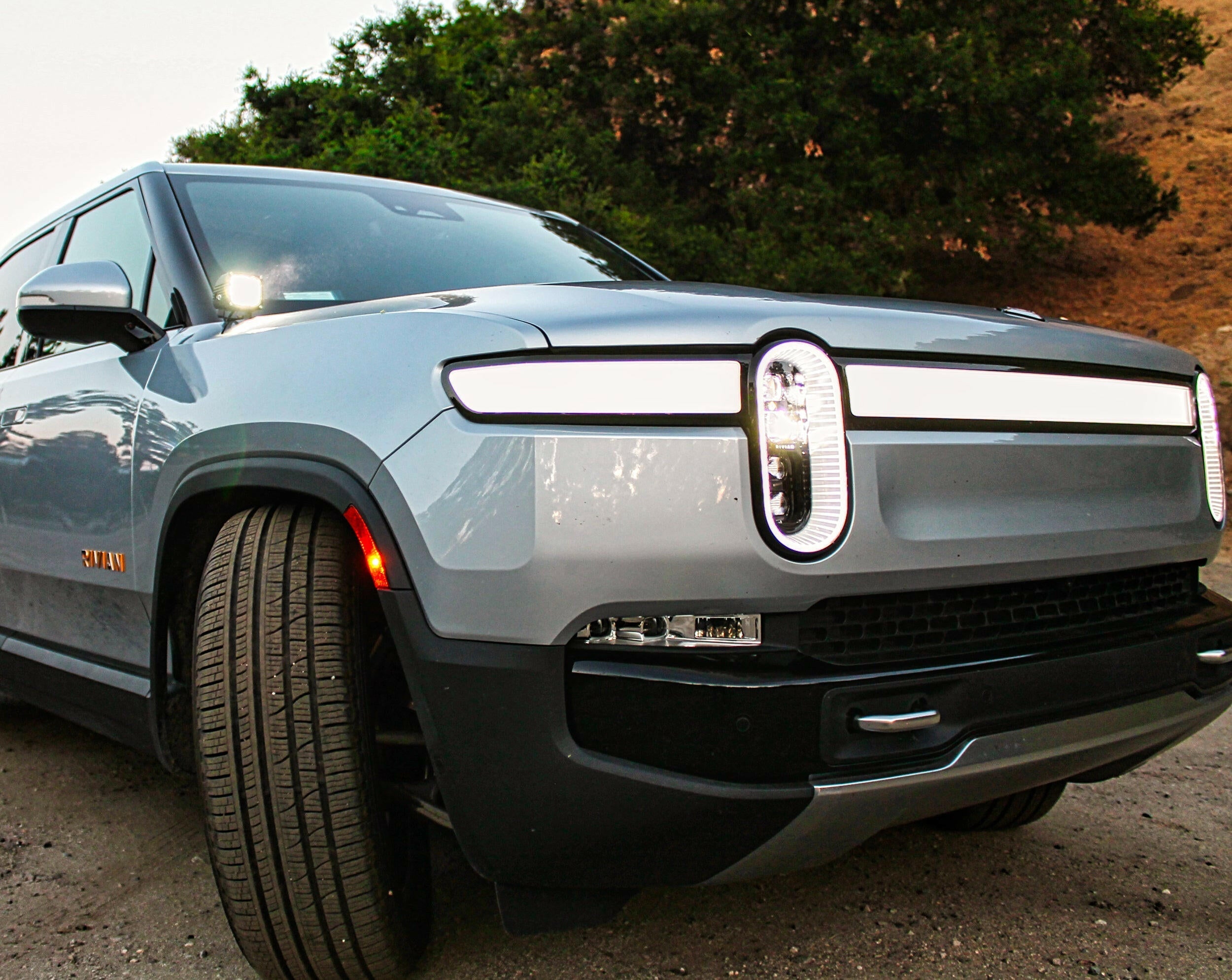 2023+ Rivian Ditch Lights – EVMIZE